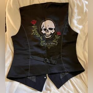 Brand New Official House of Blues licensed vest New w/o Tags. XL